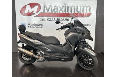 YAMAHA TRICITY 300