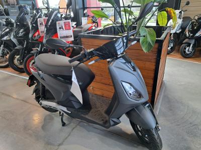PIAGGIO 1 ACTIVE