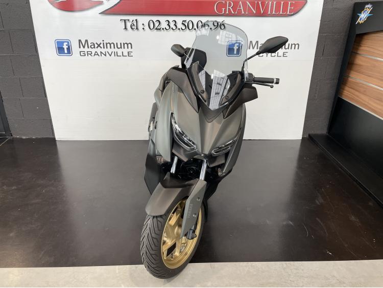 XMAX 300 Tech Max