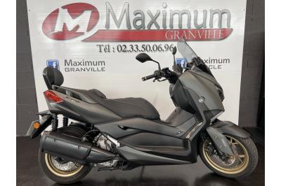 YAMAHA XMAX 300 Tech Max