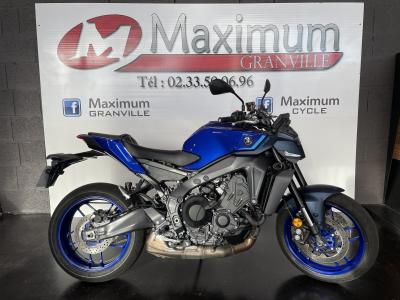 YAMAHA MT-09